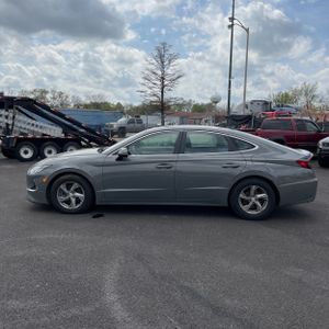 HYUNDAI SONATA SE - 3