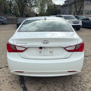 HYUNDAI SONATA GLS - 7