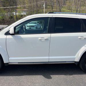 DODGE JOURNEY CROSSROAD - 4