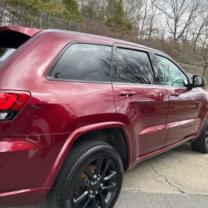 JEEP GRAND CHEROKEE ALTITUDE - 9