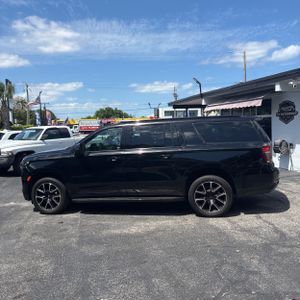 CHEVROLET SUBURBAN RST - 3