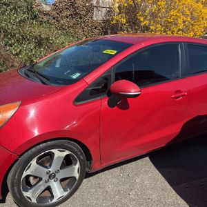 KIA RIO 5-DOOR SX - 2