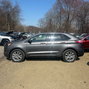 FORD EDGE TITANIUM - 3