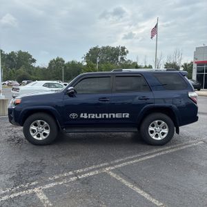 صورة 3 لـ 2020 Toyota 4RUNNER SR5 PREMIUM