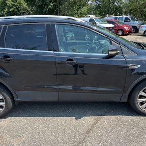 2017 FORD ESCAPE TITANIUM — миниатюра 11