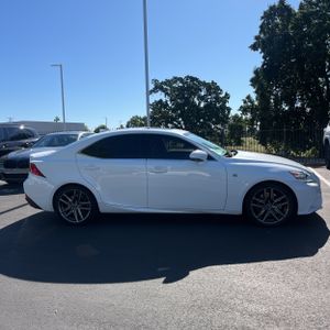 LEXUS IS 200T BASE - 10