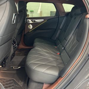 2026 BMW XM LABEL 缩略图 33