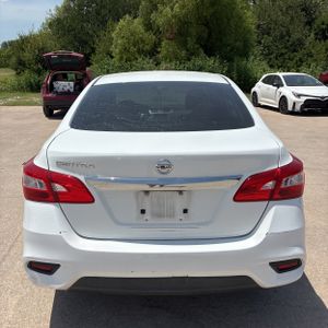 2016 Nissan SENTRA S 照片 7