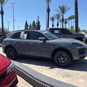 PORSCHE CAYENNE - 10