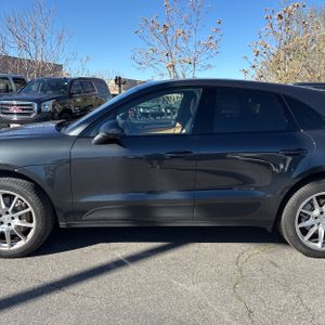 PORSCHE MACAN S - 4