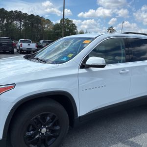 CHEVROLET TRAVERSE LT LEATHER - 2