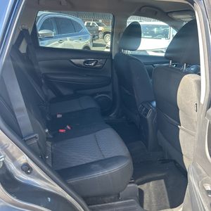 2018 Nissan ROGUE S thumbnail 33
