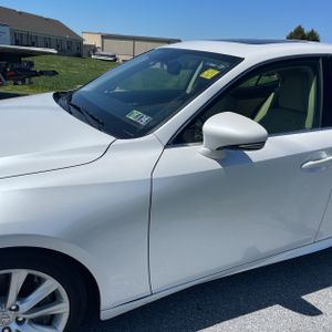 LEXUS IS 300 BASE - 2