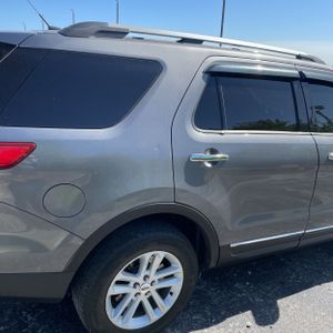 FORD EXPLORER XLT - 8