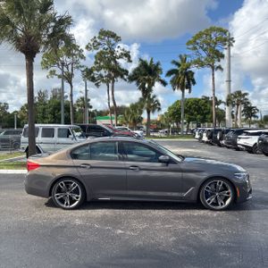 BMW 5 SERIES M550I XDRIVE - 10