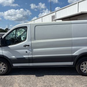 FORD TRANSIT 150 - 4