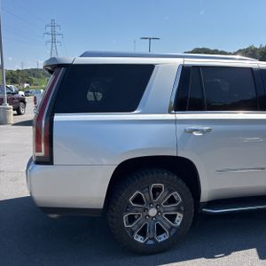 2015 Cadillac ESCALADE LUXURY 照片 9