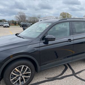 VOLKSWAGEN TIGUAN S 4MOTION - 2