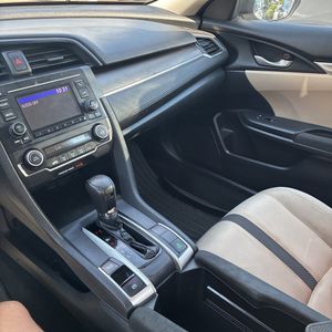 صورة مصغرة 68 لـ 2019 Honda CIVIC LX