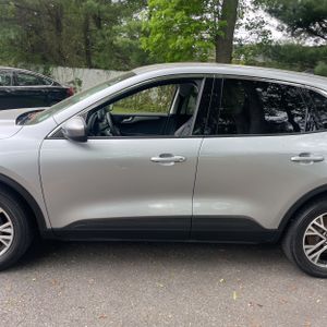 FORD ESCAPE SEL - 4