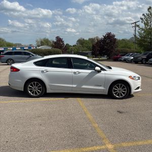 FORD FUSION HYBRID SE - 10