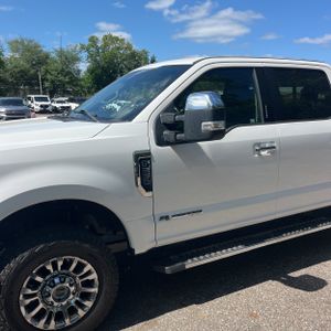 FORD F-250 SUPER DUTY LARIAT - 2