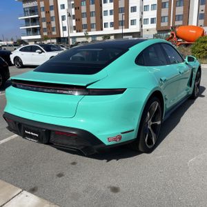 PORSCHE TAYCAN TURBO - 8