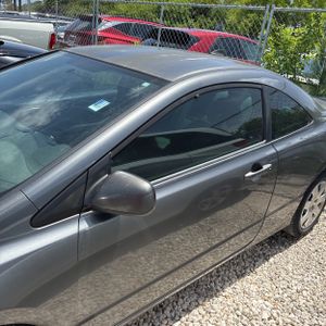 2010 Honda CIVIC LX 照片 3