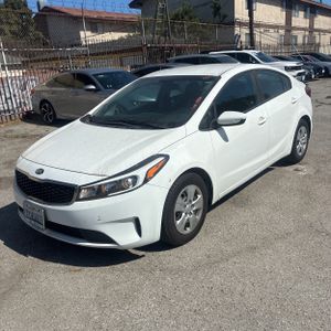 صورة 1 لـ 2017 KIA FORTE LX