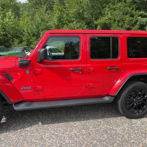 صورة 4 لـ 2025 JEEP WRANGLER 4XE SAHARA 4XE