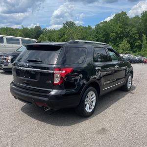 FORD EXPLORER XLT - 7