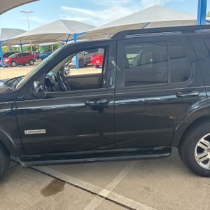 FORD EXPLORER EDDIE BAUER - 4