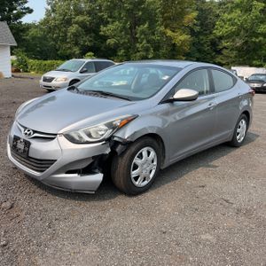 صورة 1 لـ 2016 Hyundai ELANTRA SE