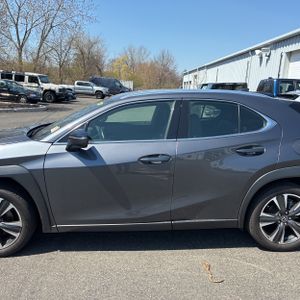 LEXUS UX 250H BASE - 4