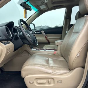 2011 Toyota HIGHLANDER LIMITED 缩略图 31