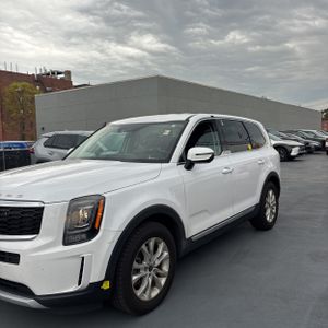 KIA TELLURIDE LX - 2
