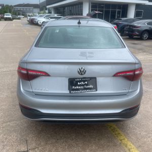 VOLKSWAGEN JETTA SE - 7