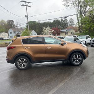 KIA SPORTAGE LX - 10