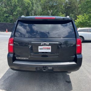 CHEVROLET SUBURBAN - 7