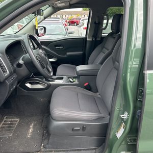 2023 Nissan FRONTIER SV 缩略图 32