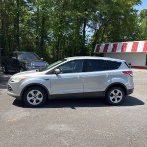 FORD ESCAPE SE - 3