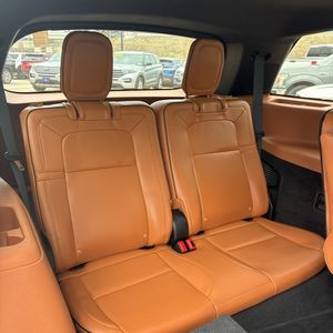 صورة مصغرة 38 لـ 2022 Lincoln AVIATOR BLACK LABEL