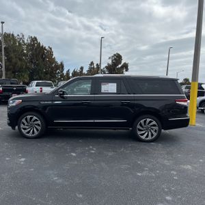 LINCOLN NAVIGATOR L PREMIERE - 3