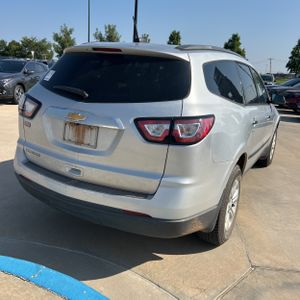 صورة 8 لـ 2017 Chevrolet TRAVERSE LS