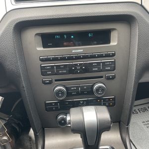 2011 FORD MUSTANG V6 PREMIUM 照片 37