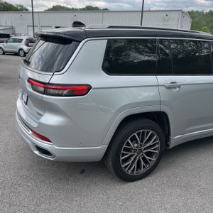 JEEP GRAND CHEROKEE L SUMMIT RESERVE - 9