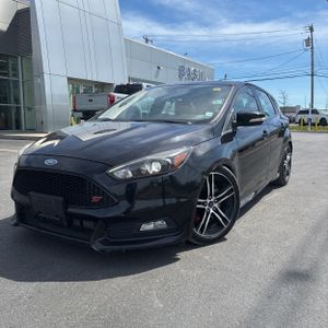 FORD FOCUS ST - 1