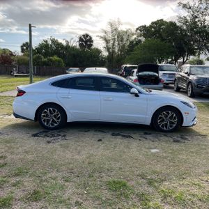 HYUNDAI SONATA SEL - 10