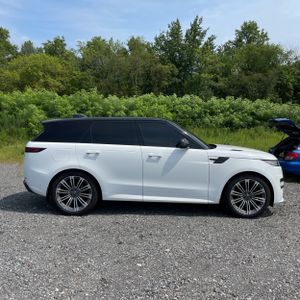 صورة 10 لـ 2023 LAND Rover RANGE ROVER SPORT P400 DYNAMIC SE