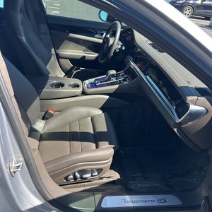 صورة مصغرة 33 لـ 2021 Porsche PANAMERA 4S